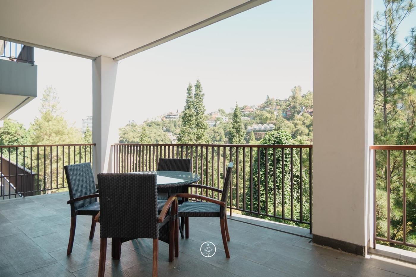 Narwastu Hill View Villa 6 Bedrooms With A Private Swimming Pool Bandung Luaran gambar